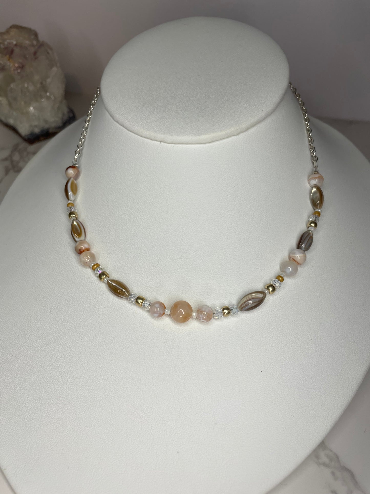 Dainty Shell Choker