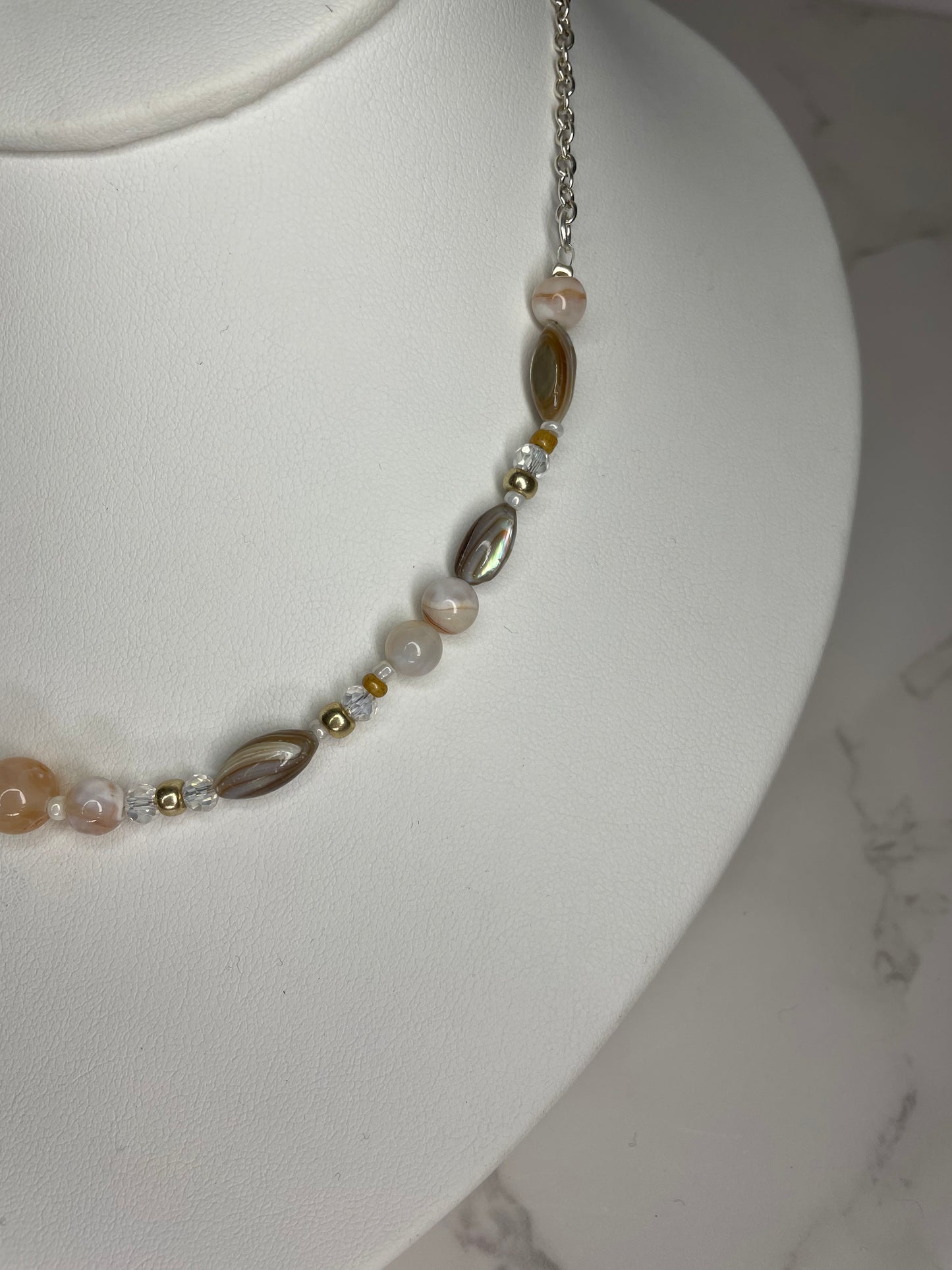 Dainty Shell Choker