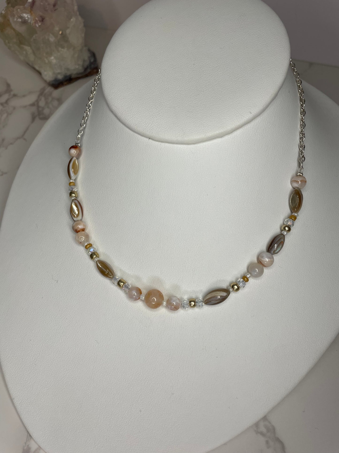 Dainty Shell Choker