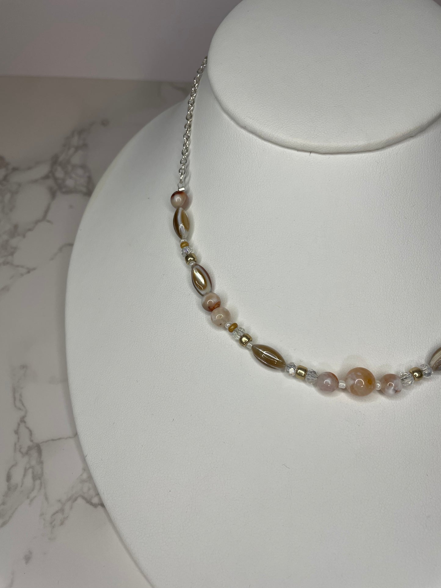 Dainty Shell Choker